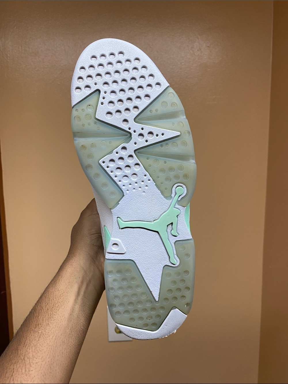 2022 Air Jordan 6 Retro Mint Foam Size 11 Women’s Size 9.5 Men’s DQ4914-103 - Picture 14 of 16